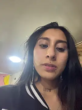 Violeet-Smith online show from December 2025 01:35:02 AM