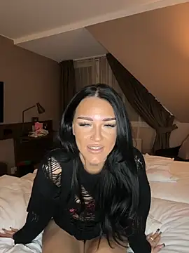 Gabbyys online show from November 2025 08:41:02 PM