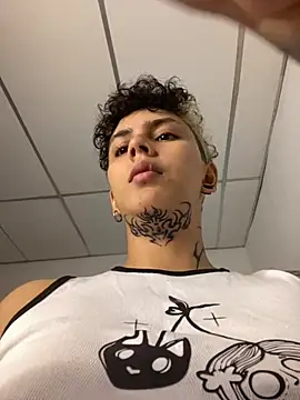 Abby Evanns1 online show from November 2025 01:38:02 AM