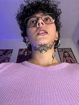 Abby Evanns1 online show from April 2026 07:58:01 PM