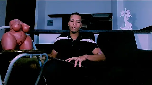 Snapshot of OrionVail24 chatting on October 2025 06:54:02 PM OrionVail24 online show from October 2025 06:54:02 PM