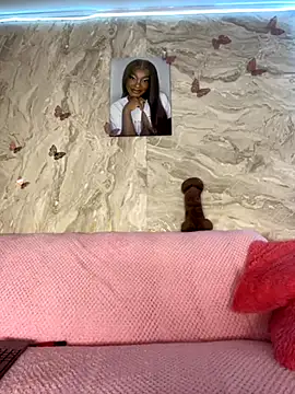 ezlyne-01 online show from November 2025 12:08:02 AM