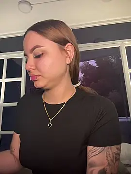 Beella1  online show from November 2025 11:57:02 AM