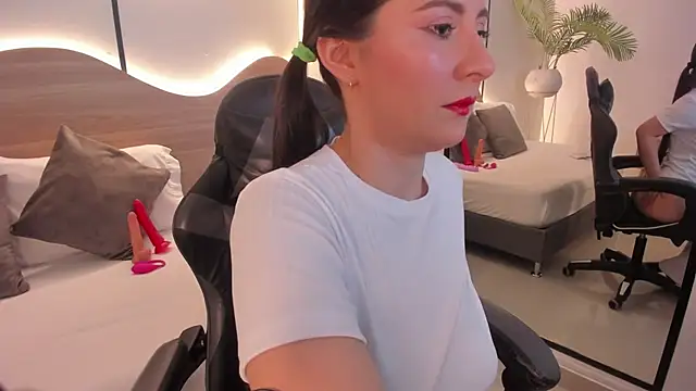 mia collins96 online show from October 2025 03:12:02 AM