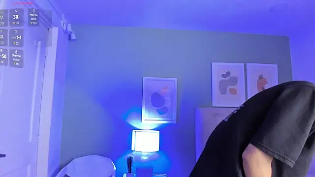 ApoloRicci online show from February 2026 07:43:01 PM