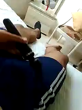 Snapshot of Alexxx_feethis chatting on November 2025 08:19:01 PM Alexxx feethis online show from November 2025 08:19:01 PM