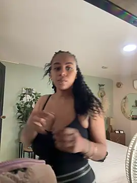 YariRose online show from July 2026 03:04:02 PM