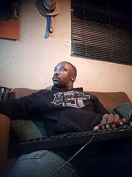 Pussylover911o online show from November 2025 05:13:02 PM