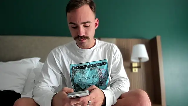 Snapshot of bobbyatx chatting on November 2025 09:17:01 PM bobbyatx online show from November 2025 09:17:01 PM