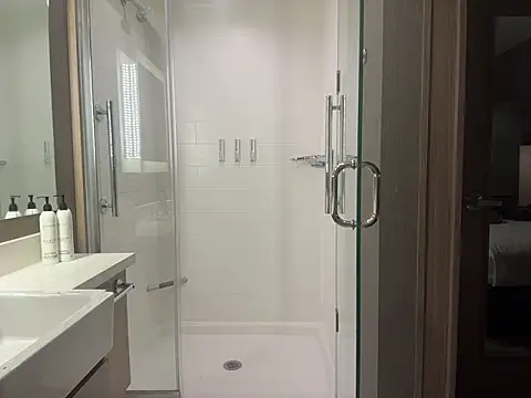 Snapshot of bobbyatx chatting on December 2025 07:24:01 AM bobbyatx online show from December 2025 07:24:01 AM