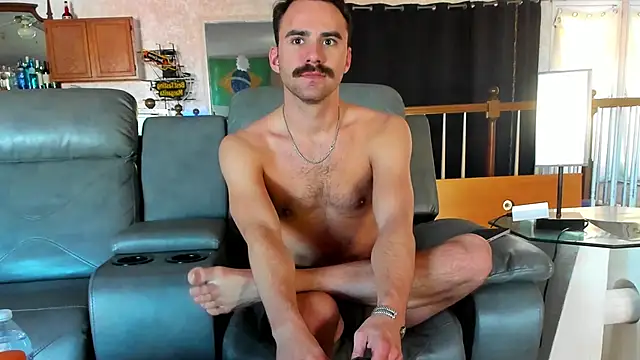 Snapshot of bobbyatx chatting on December 2025 09:54:01 PM bobbyatx online show from December 2025 09:54:01 PM