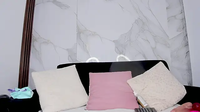 Cleopatriagad online show from April 2026 01:36:01 AM