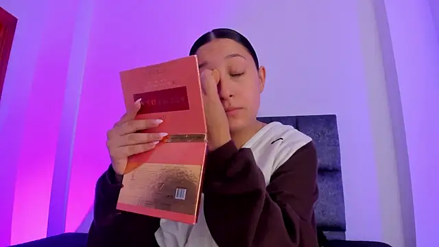 kittymonroe1 online show from November 2025 05:26:01 PM