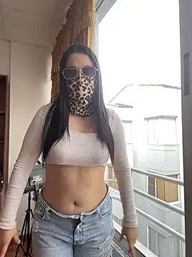 Selena Roa online show from November 2025 08:34:02 PM