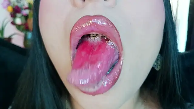 mia roux1 online show from March 2026 09:00:01 PM