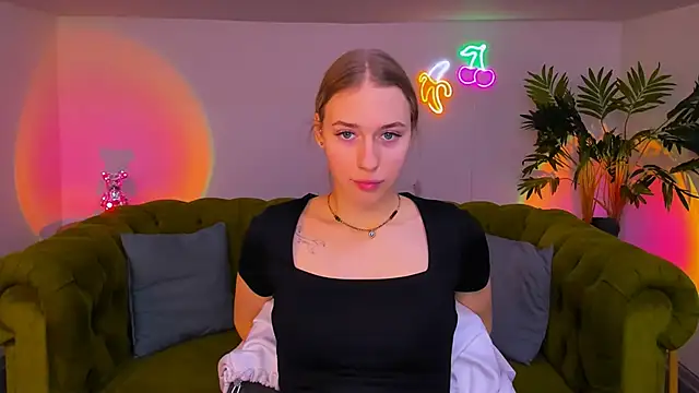 sassy cutie online show from December 2025 06:07:01 AM