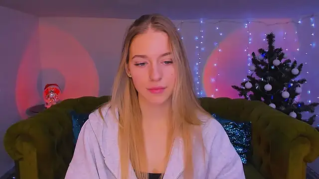 sassy cutie online show from December 2025 06:08:02 AM