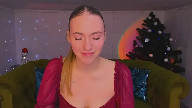 sassy cutie online show from December 2025 01:06:01 PM