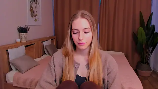 sassy cutie online show from February 2026 03:41:02 PM