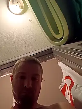 DadDDick925 online show from October 2025 02:43:02 PM