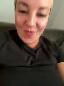 Jenna-LeeXX online show from November 2025 03:01:02 PM