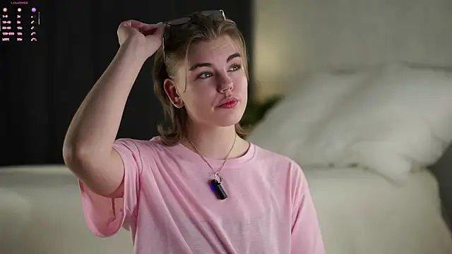 MelodyBaur online show from December 2025 12:21:02 PM