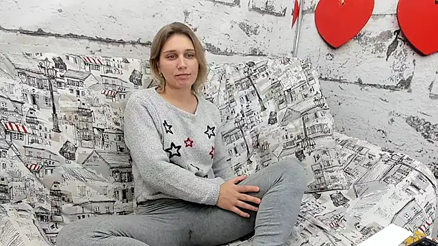 Snapshot of Tenderly_Sophie chatting on October 2025 06:02:02 AM Tenderly Sophie online show from October 2025 06:02:02 AM