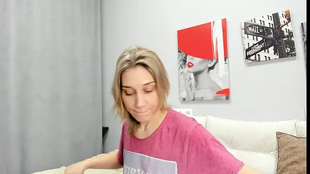 Tenderly Sophie online show from February 2026 01:20:02 AM