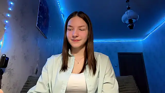 Beauty miIa online show from November 2025 05:45:02 PM