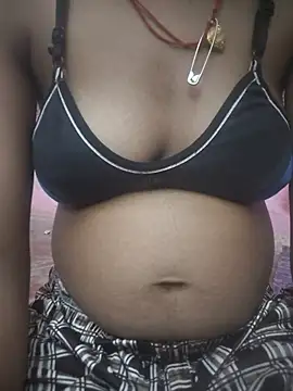 QRESABABY online show from July 2026 07:19:02 PM