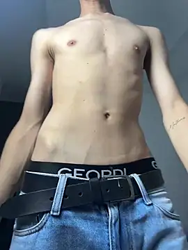 Dominic Thin  online show from June 2026 07:25:01 PM