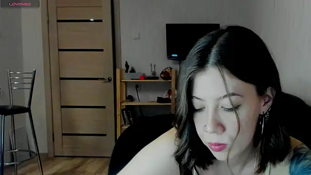 twinkle rosie online show from January 2026 07:50:02 PM