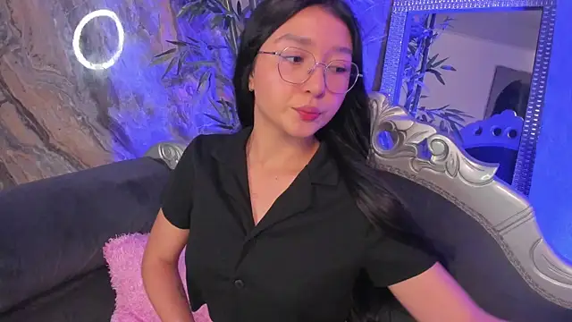 sydney miller  online show from April 2026 11:27:01 PM