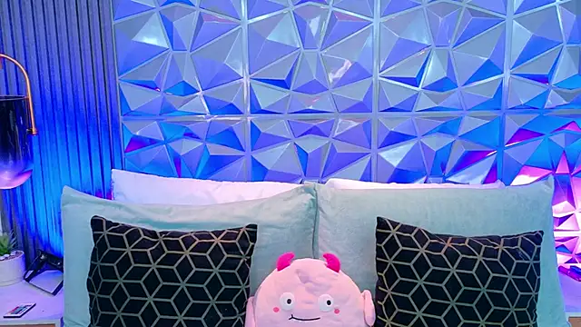 AdelineJhones online show from March 2026 02:39:02 PM