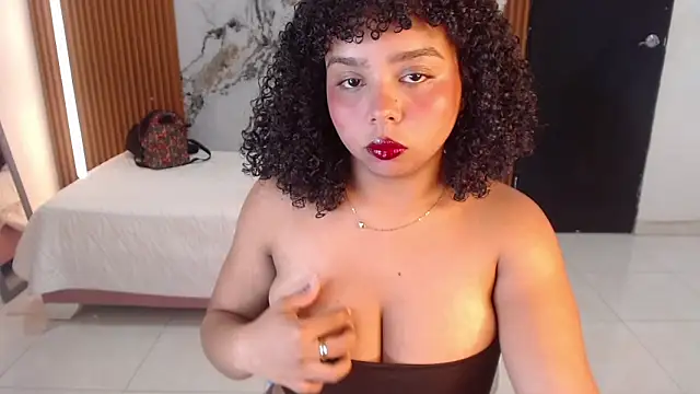 rosselyn  online show from October 2025 07:25:01 PM