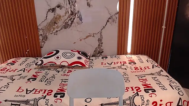 rosselyn  online show from December 2025 07:55:01 PM