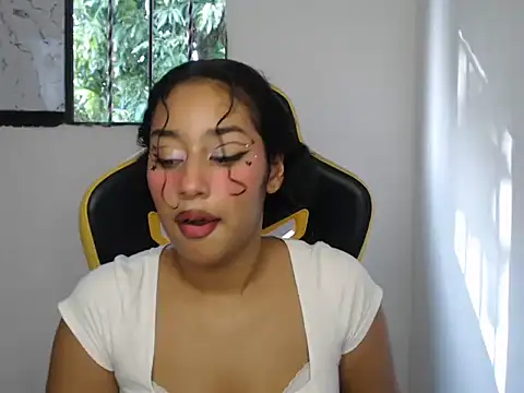 emily stars1 online show from November 2025 08:32:01 PM