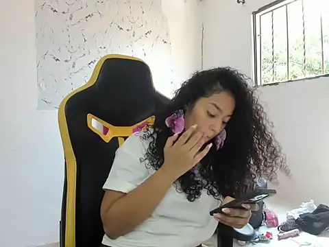 emily stars1 online show from February 2026 07:18:01 PM