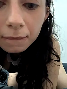 Snapshot of Meiii27 chatting on November 2025 02:35:02 AM Meiii27 online show from November 2025 02:35:02 AM