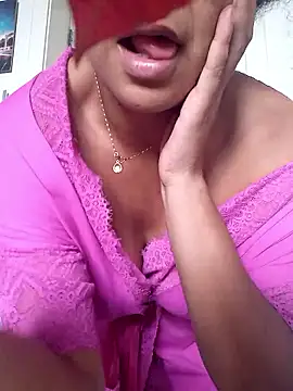 Bruninhadeusa online show from January 2026 08:00:01 PM