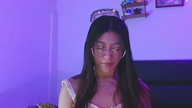 LissyM online show from December 2025 09:22:02 PM