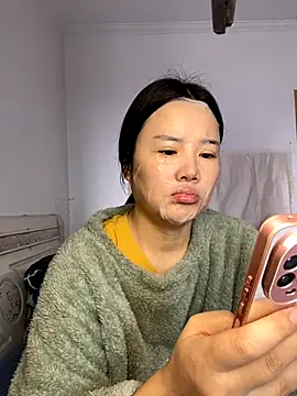 yoyou666 online show from November 2025 01:49:02 AM