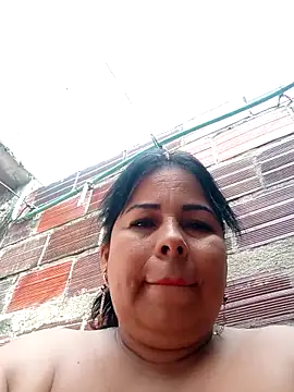 Snapshot of mother2-divorced chatting on April 2026 07:44:02 PM mother2-divorced online show from April 2026 07:44:02 PM