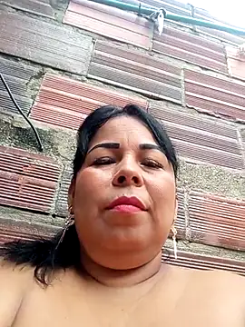 Snapshot of mother2-divorced chatting on April 2026 01:28:01 PM mother2-divorced online show from April 2026 01:28:01 PM