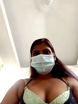 royalgirl321 online show from November 2025 02:39:02 PM