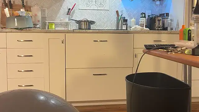 andrenoma427 online show from November 2025 04:12:02 AM