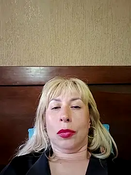 SelinaLovqx online show from July 2026 03:03:02 PM