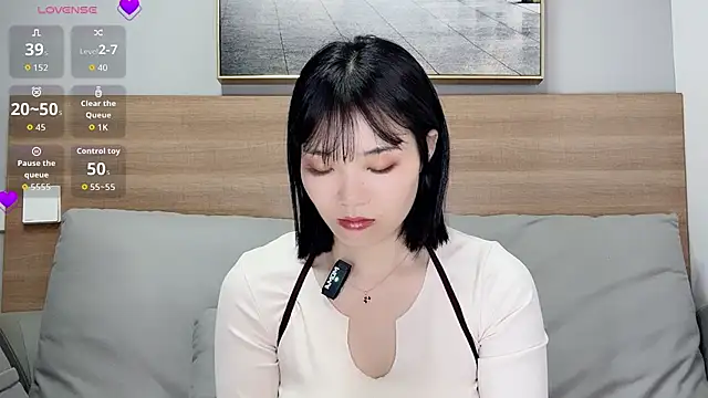 upoo7lt online show from November 2025 06:30:02 AM