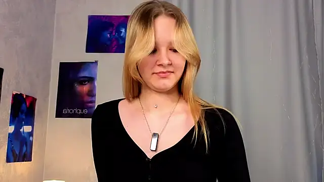 ElissaGlod online show from March 2026 11:06:01 AM