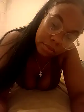 Snapshot of Prettahsantos29 chatting on November 2025 10:53:02 PM Prettahsantos29 online show from November 2025 10:53:02 PM